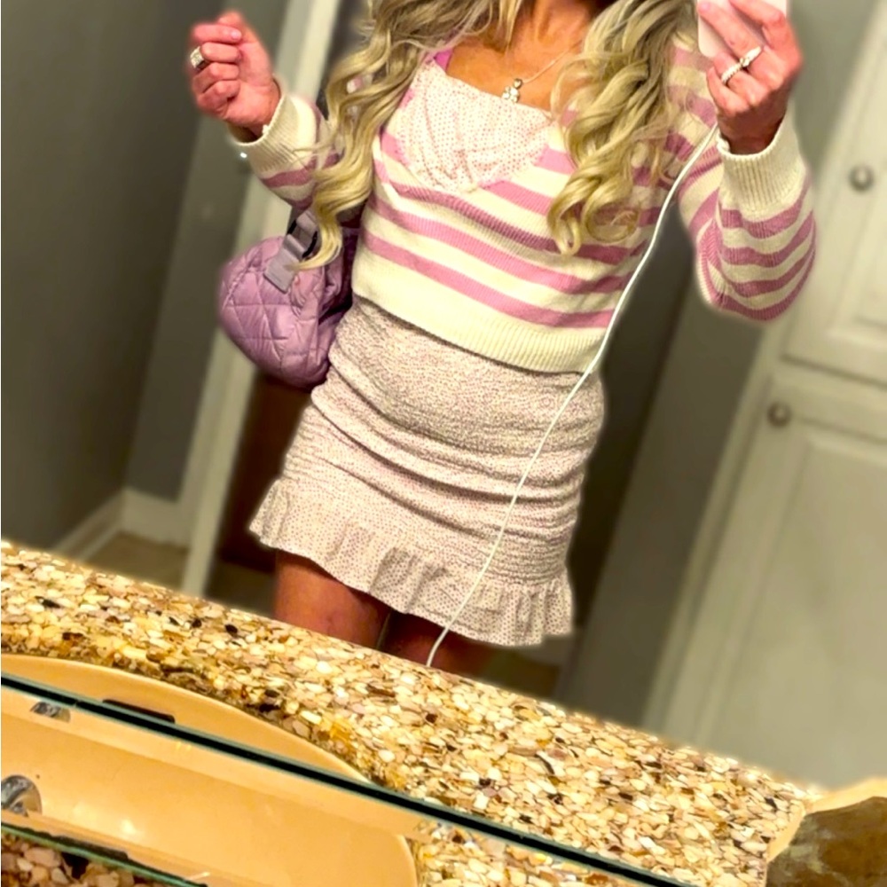 Sincerely Jules Size XS cropped lavender & white sweater (Altered) - Picture 5 of 5